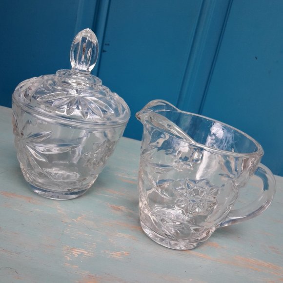 Glass Cream and Sugar with Lid Measuring Cup Vintage Starburst Design - Picture 3 of 7